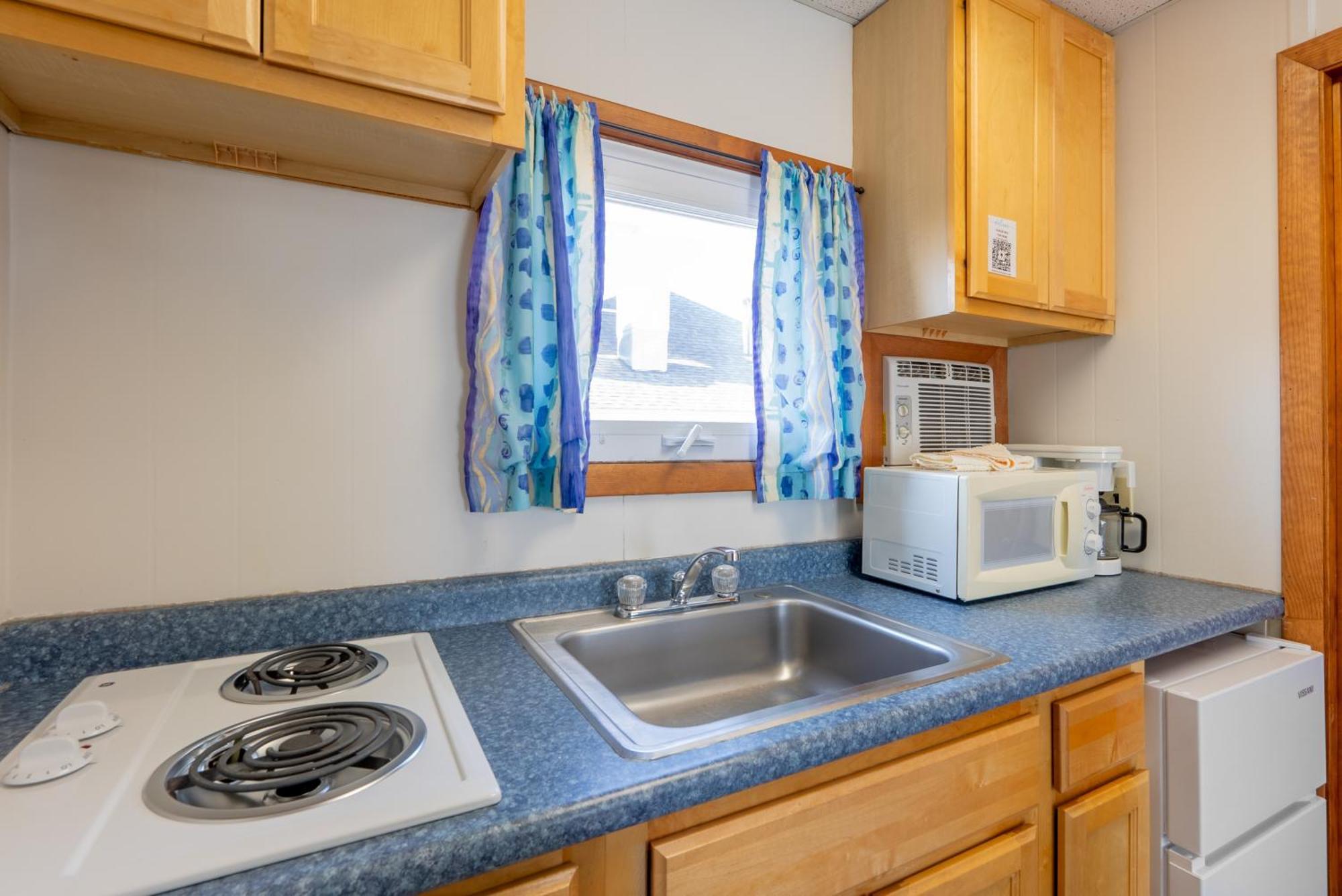 Kebek 3 Oceanside Motel オールドオーチャードビーチ エクステリア 写真